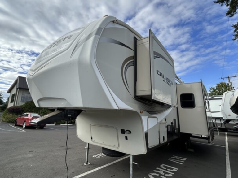 2015 Crossroads Cruiser Aire 29RS for sale in Portland OR
